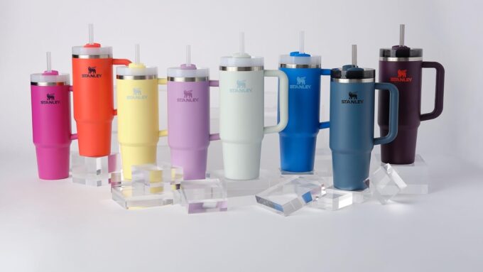 Stanley Quencher H2.0 FlowState Stainless Steel Vacuum Insulated Tumbler with Lid and Straw for Water, Iced Tea or Coffee - Image 4